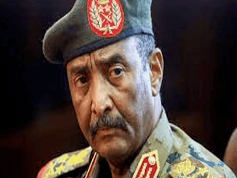 عبد الفتاح البرهان يخرج عن صمته ويكشف مصير المخلوع: هذا ما قاله عن “الانقلاب” وإذا طلب منه التنحي مصير المخلوع watanserb.com