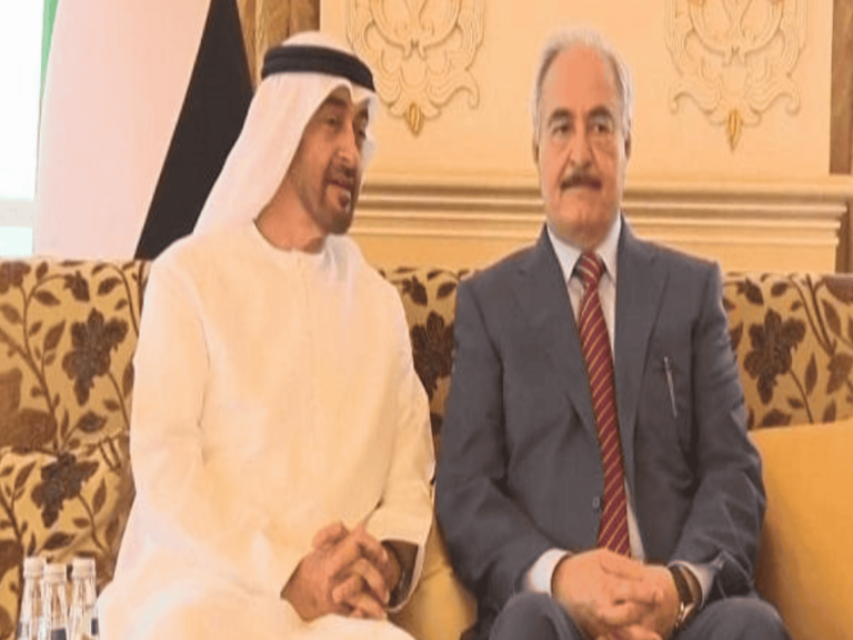 رد فعل مذيع قناة ليبية ممولة إماراتيا صُدم على الهواء مباشرة بمداخلة من متصل في طرابلس متصل في طرابلس watanserb.com