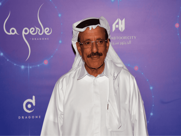 خبير إسرائيلي يمتدح ملك الخمور الإماراتي: انت رجل حكيم وذكي ولكن العرب غير متسالمين ملك الخمور الإماراتي watanserb.com