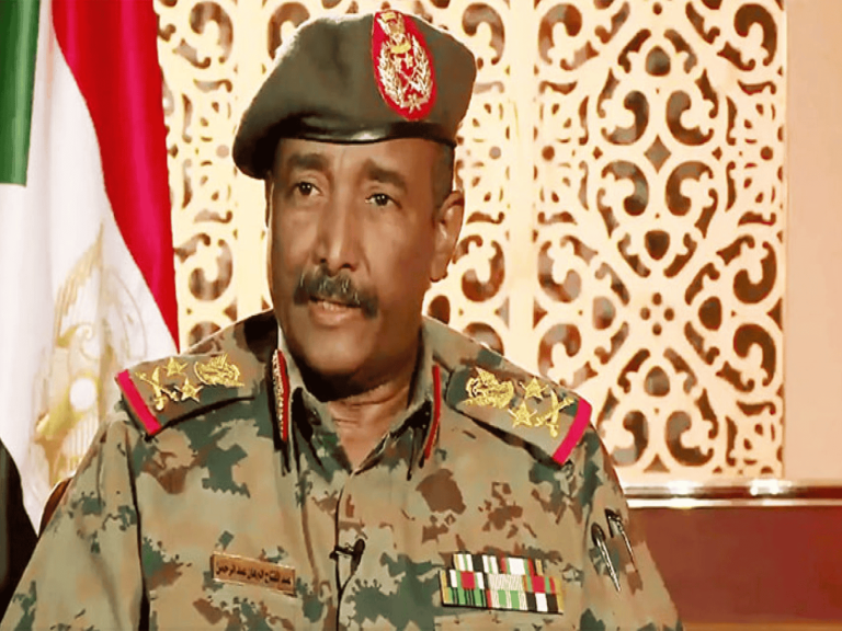 عشرات الملايين من الدولارات عثر عليها في القصر الرئاسي السوداني القصر الرئاسي السوداني watanserb.com