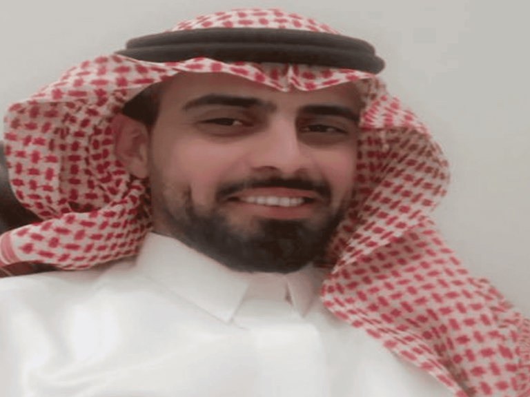 هذا ما يفعله أمراء آل سعود في العشر الأواخر من رمضان بالفنادق المطلة على الحرم بزعم الاعتكاف! أمراء آل سعود watanserb.com