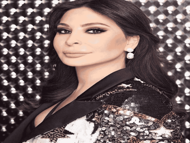 اليسا عارية على السرير watanserb.com