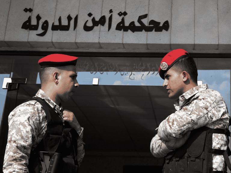 أب يغتصب ابنته 4 مرات watanserb.com