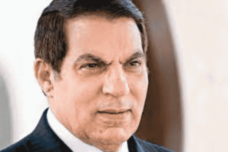 محامي زين العابدين بن علي يكشف موعد رجوع المخلوع إلى تونس ومن كتب “رسالة العودة” منير صالحة عودة بن علي watanserb.com