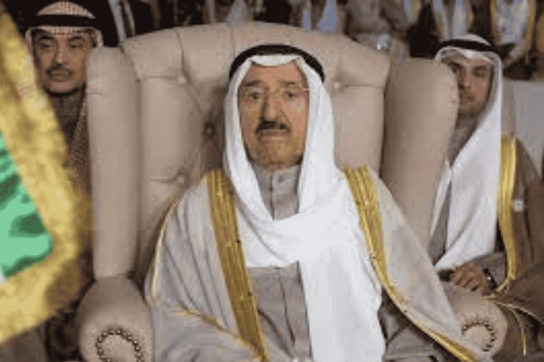 هذا ما قاله أمير الكويت عن التصعيد الخطير في المنطقة ويرجو أن تسود “الحكمة والعقل” قبل فوات الآوان صباح الأحمد التصعيد في المنطقة watanserb.com