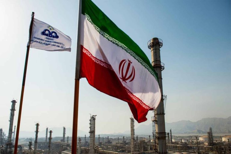 إيران تربك العالم بقرار خطير ومفاجئ سيقلب الموازين التنفيذ يبدأ من الغد إيران تربك العالم watanserb.com
