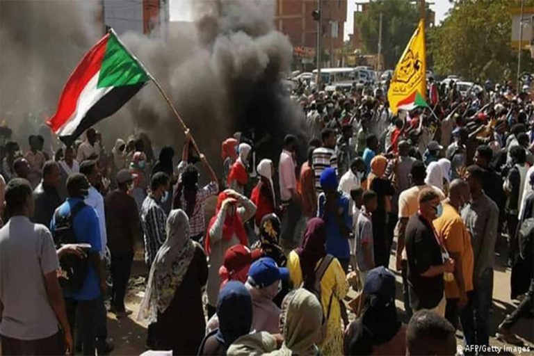 المتظاهرين بالسودان watanserb.com