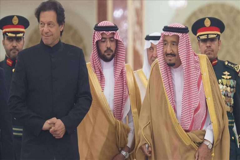 عمران خان يهين العاهل السعودي وأثار جدلا واسعا عمران خان يهين العاهل السعودي watanserb.com