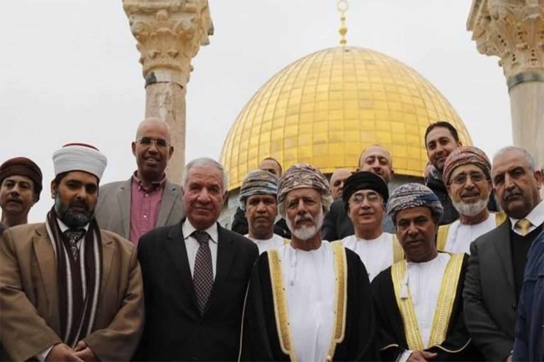 سفارة عمانية في رام الله ومنظمة التحرير الفلسطينية ترحّب بتلك القرار سفارة عمانية في رام الله watanserb.com