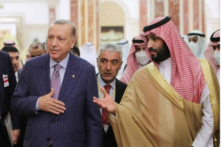 أردوغان يرفض مصافحة ابن سلمان في قمة العشرين أردوغان يرفض مصافحة ابن سلمان watanserb.com