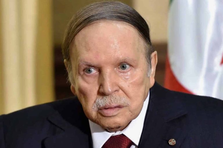بفيلا “الحاجة منصورية”.. هكذا يقضي بوتفليقة أيامه الأخيرة وتفاصيل خاصة يكشفها “مُدلكه” الخاص لأول مرة بوتفليقة watanserb.com