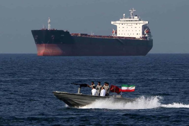 المياه الإقليمية العُمانية watanserb.com