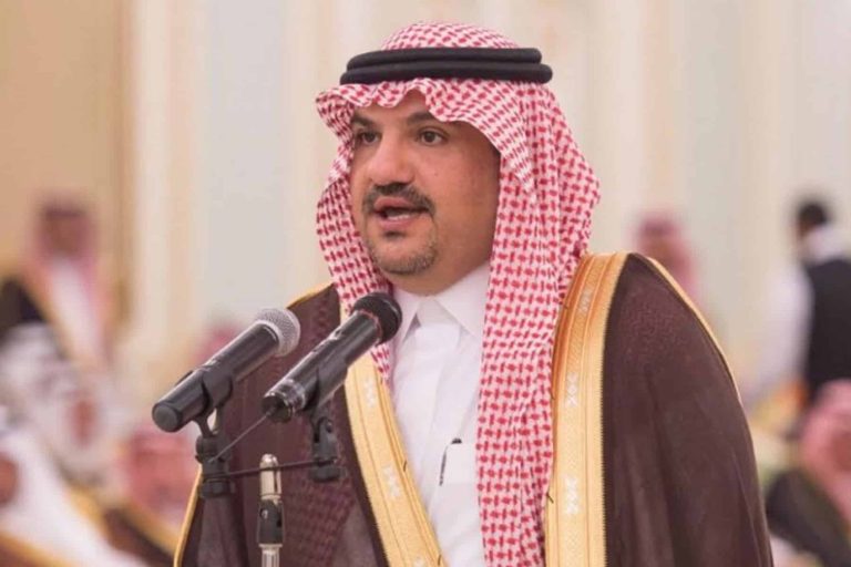 كاتب سعودي يشتم الفلسطينيين ويصفهم بـ”الأغبياء”: لماذا ترفضون تطبيعنا مع إسرائيل وهي لم تطلق علينا رصاصة! محمد آل الشيخ يشتم الفلسطينيين watanserb.com