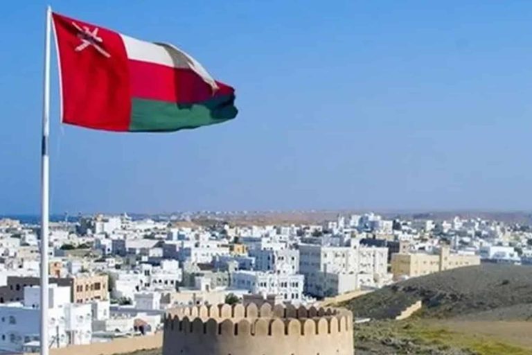 سلطنة عمان تُحلّق عالياً بانجازٍ جديد بعد جائزة الروائية جوخة الحارثي وجائزة الشاعر حسن المطروشي انجازات سلطنة عمان watanserb.com