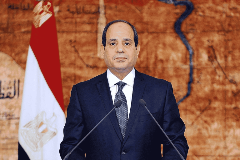 كويتية تستشيط غضبا وتناشد حكومتها وقف المساعدات لمصر: أبناء الكويت أولى من قصور السيسي كويتية تناشد حكومتها watanserb.com