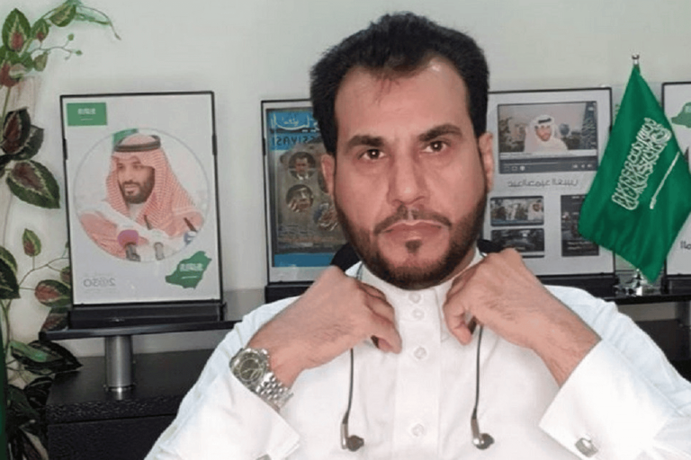 كاتب سعودي متصهين: سنقف مع الاحتلال وسندعمه إذا اجتاحت القوات الإسرائيلية لبنان كاتب سعودي متصهين watanserb.com