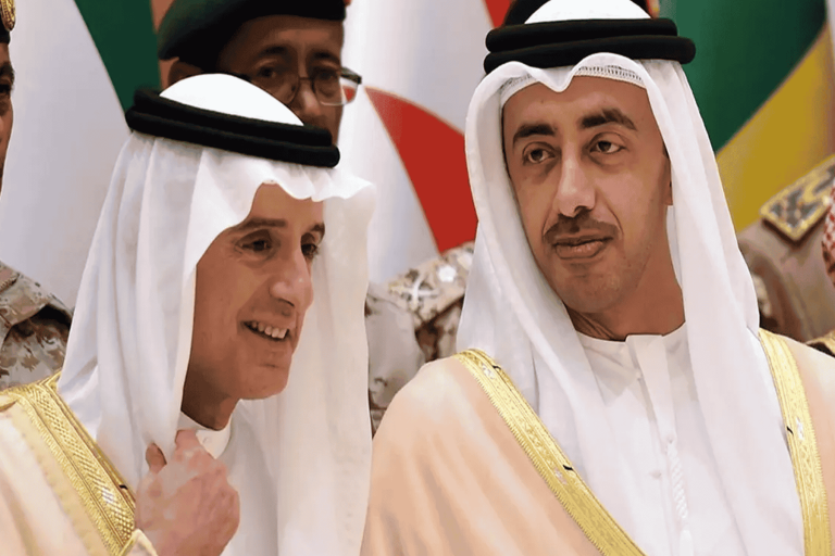 مفاجأة من العيار الثقيل.. مغرد قطري يكشف سبب زيارة الجبير وبن زايد لباكستان بعد اسقاط طائرة إسرائيلية زيارة الجبير وبن زايد لباكستان watanserb.com