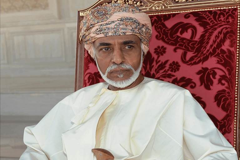 سعودي يسيء للسلطان قابوس watanserb.com