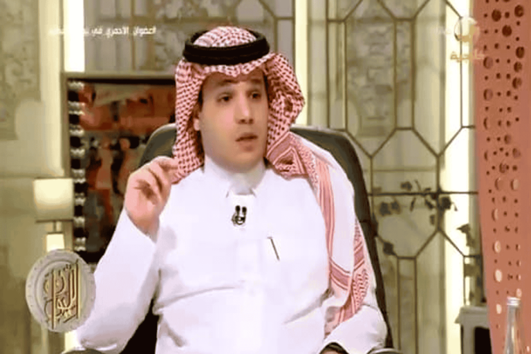 إعلامي مطبل للنظام watanserb.com