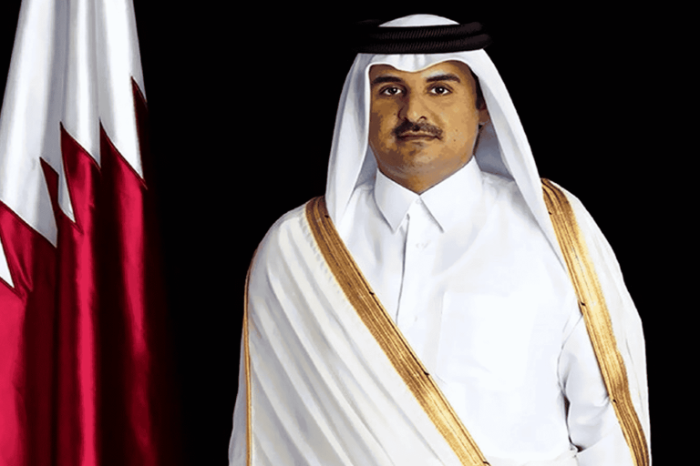أمير قطر “يكيد” دول الحصار ويتسلم أوراق اعتماد السفير الأردني الجديد أمير قطر والسفير الأردني watanserb.com