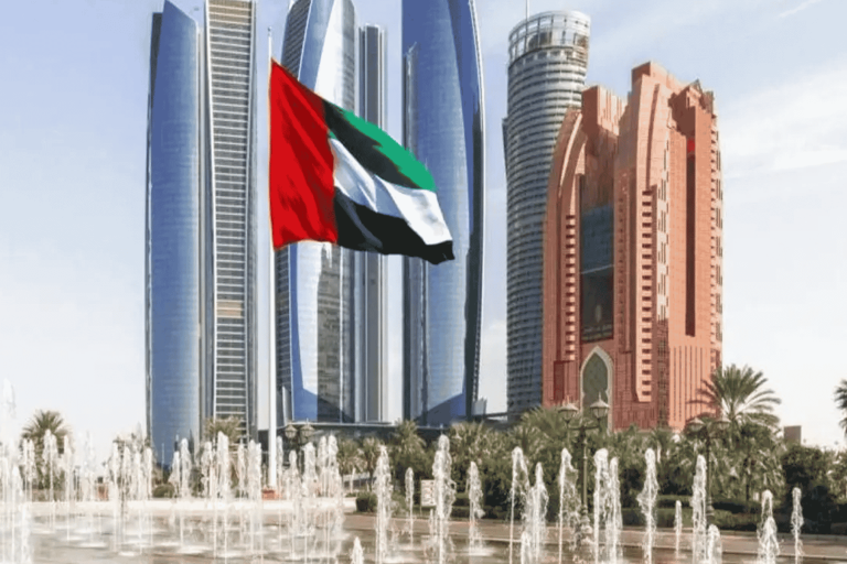 فضيحة تهز دبي watanserb.com