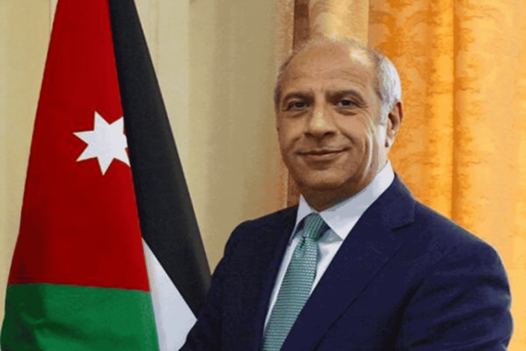 سفير الأردن في قطر يُصيب دول الحصار بـ”شلل رباعي” بعد تصريح إثر لقائه “آل ثاني” بالدوحة سفير الأردن في قطر watanserb.com