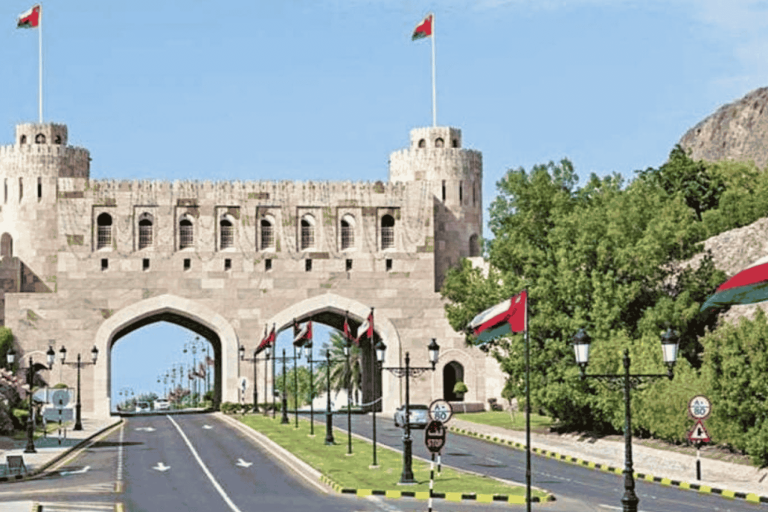 فقدان 4 صيادين في البحر watanserb.com