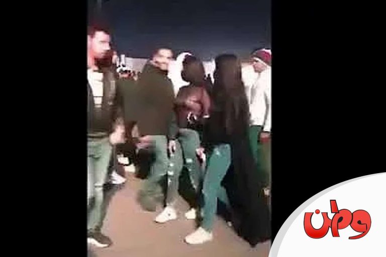 فتاة عارية في الخبر watanserb.com