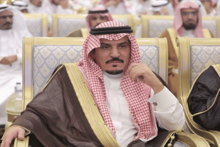 فيديو أثار جدلا واسعا.. شيخ عشائر المسعود يتذلل لـ”ابن سلمان” لإطلاق سراح شيخ قبيلة العتيبة شيخ قيبلة العتيبة watanserb.com