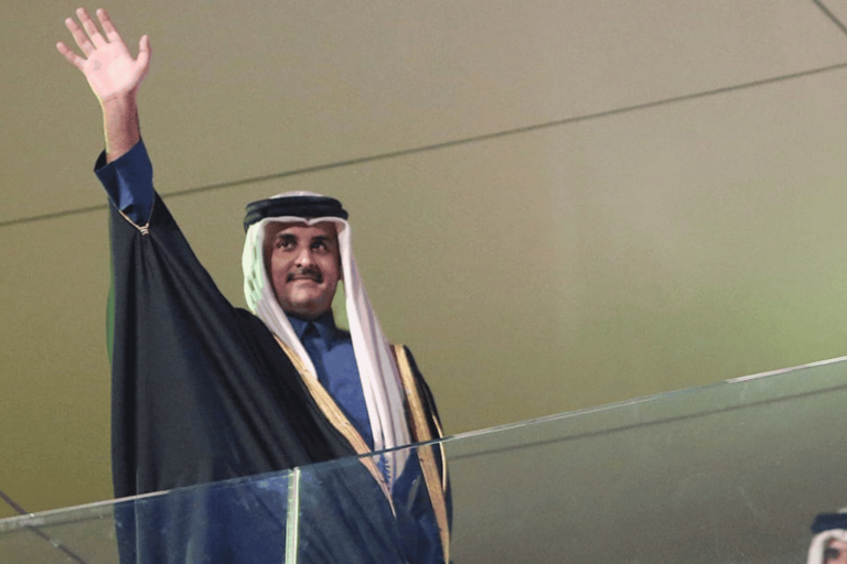 أمير قطر السلام الوطني البحريني