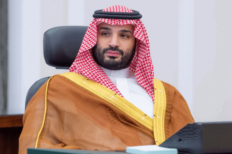 طبخ صفقة القرن وقدمها على نار هادئة.. ملياردير إسرائيلي أبدى استعداده لابن سلمان بتقديم دروس توعوية للسعوديات ملياردير إسرائيلي وصفقة القرن watanserb.com