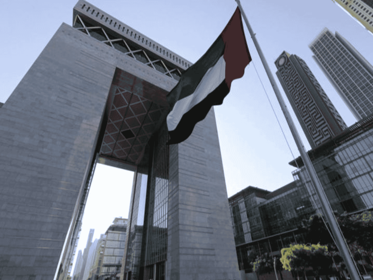 الأزمة الاقتصادية تضرب الإمارات watanserb.com