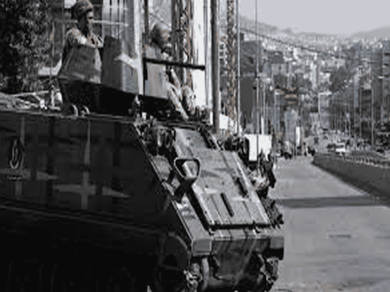 اشتباكات عنيفة في لبنان watanserb.com