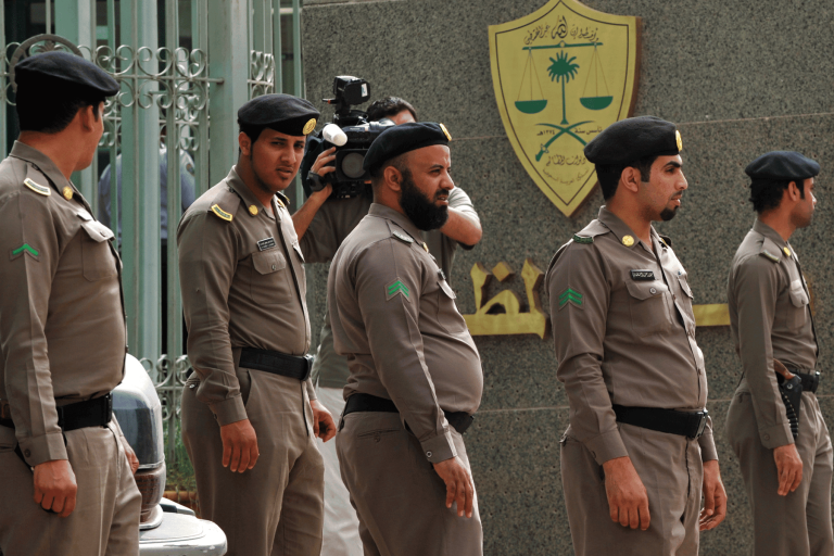 الإفراج عن معتقلين watanserb.com