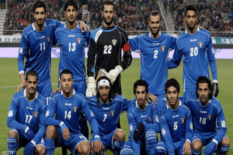 احتفالات جماهير الكويت بالفوز watanserb.com
