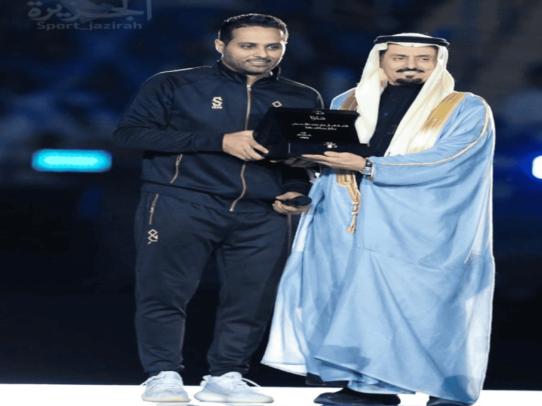 والد ياسر القحطاني يُبكي الحضور في حفل اعتزال نجله بهذه الكلمات.. ولهذا السبب لم يحضر تركي آل الشيخ watanserb.com