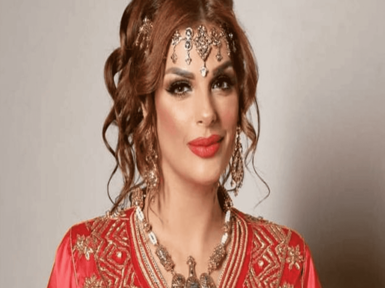 راقصة في وضع مخل مع شاب watanserb.com