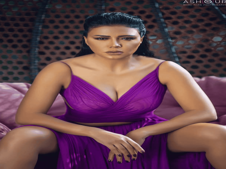 رانيا يوسف تشعل المواقع بصور مثيرة جديدة استعرضت فيها مؤخرتها!! صور مثيرة رانيا يوسف watanserb.com