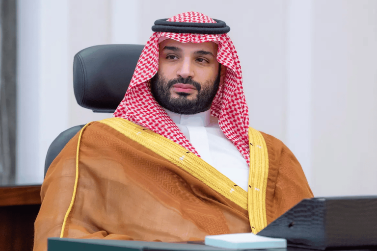 بعد أن دفع “100” مليون دولار.. ابن سلمان يظهر “فجأة” في الدرعية للإشراف على عملية “الغسيل الرياضي”! ابن سلمان يظهر في الدرعية watanserb.com