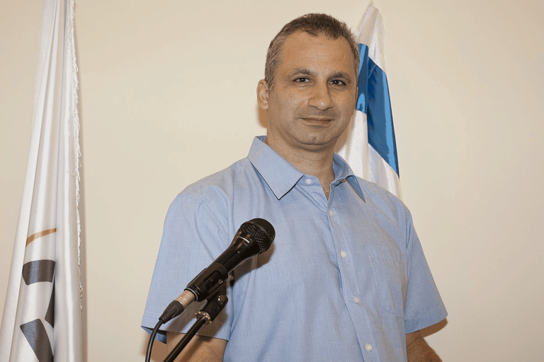 أشهر المطبعين السعوديين watanserb.com