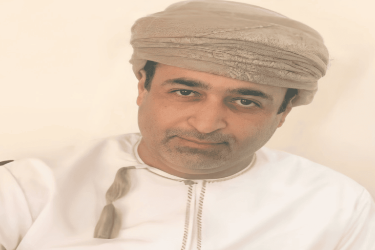 الإفراج عن موظف عُماني watanserb.com