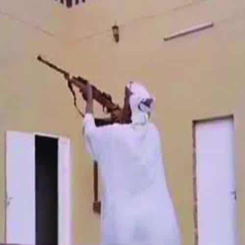 ماذا فعل عُمانيون فرحاً بعد سماعهم خبر استقرار صحة السلطان قابوس استقرار صحة السلطان قابوس watanserb.com