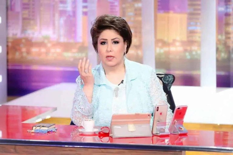 الاعلامية الكويتية تطبل لنجلي المخلوع مبارك بعد أن برأهم القضاء الشامخ! فجر السعيد تطبل لنجلي مبارك watanserb.com