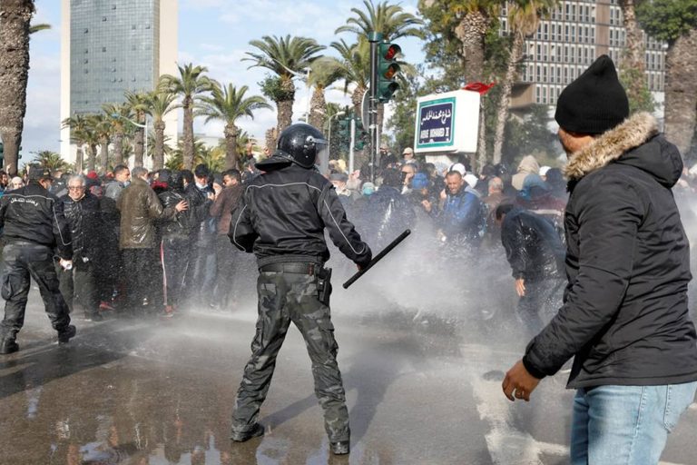 المذبحة الدموية التي نفذها الجندي التايلاندي watanserb.com