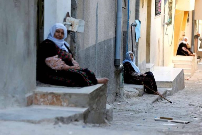 سيجري تدمير المخيمات ولن يعودوا إلى وطنهم.. تفاصيل مثيرة عن وضع اللاجئين الفلسطينيين في الأردن تدمير مخيمات اللاجئين الفلسطينيين watanserb.com