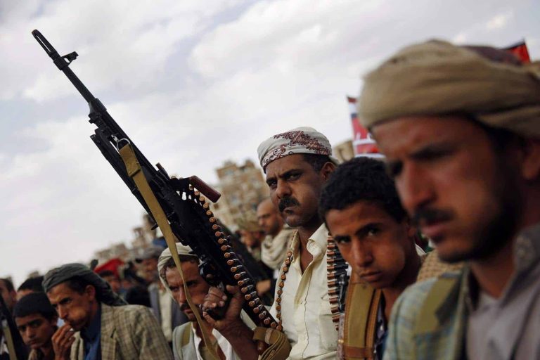 “ضربات موجعة”… الحوثيون يصدرون بياناً يتوعدون فيه السعودية والإمارات الحوثيون والسعودية watanserb.com