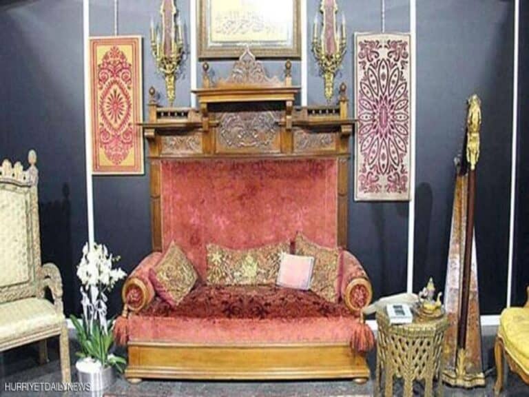 بيع “عرش السلطان” بـ”16.200 دولار” يثير جدلاً صاخباً! عرش السلطان watanserb.com