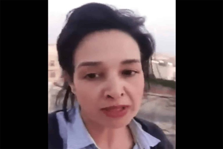 سيدة مصرية تستغيث بالمواطنين من جارها الضابط صاحب النفوذ سيدة مصرية تستغيث بالمواطنين watanserb.com