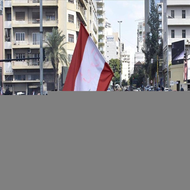 صاحب محل للألعاب الإلكترونية watanserb.com