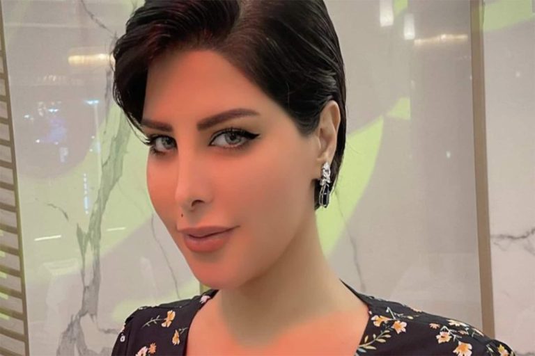 المغنية شمس الكويتية في أحضان شاب عراقي تتبادل القبلات المغنية شمس الكويتية watanserb.com